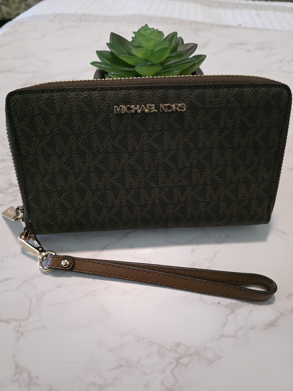 Michael Kors Brown Signature Zip Wristlet Phone Wallet